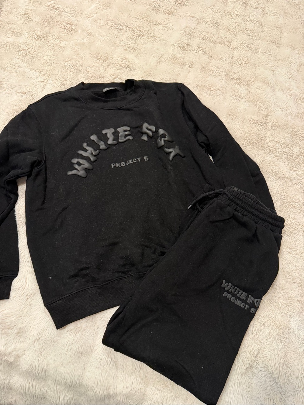 White Fox sweat outfit
